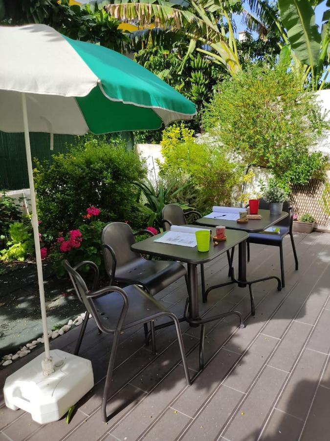 Sunny Orange Garden Apartment In Central Lissabon Exterior foto