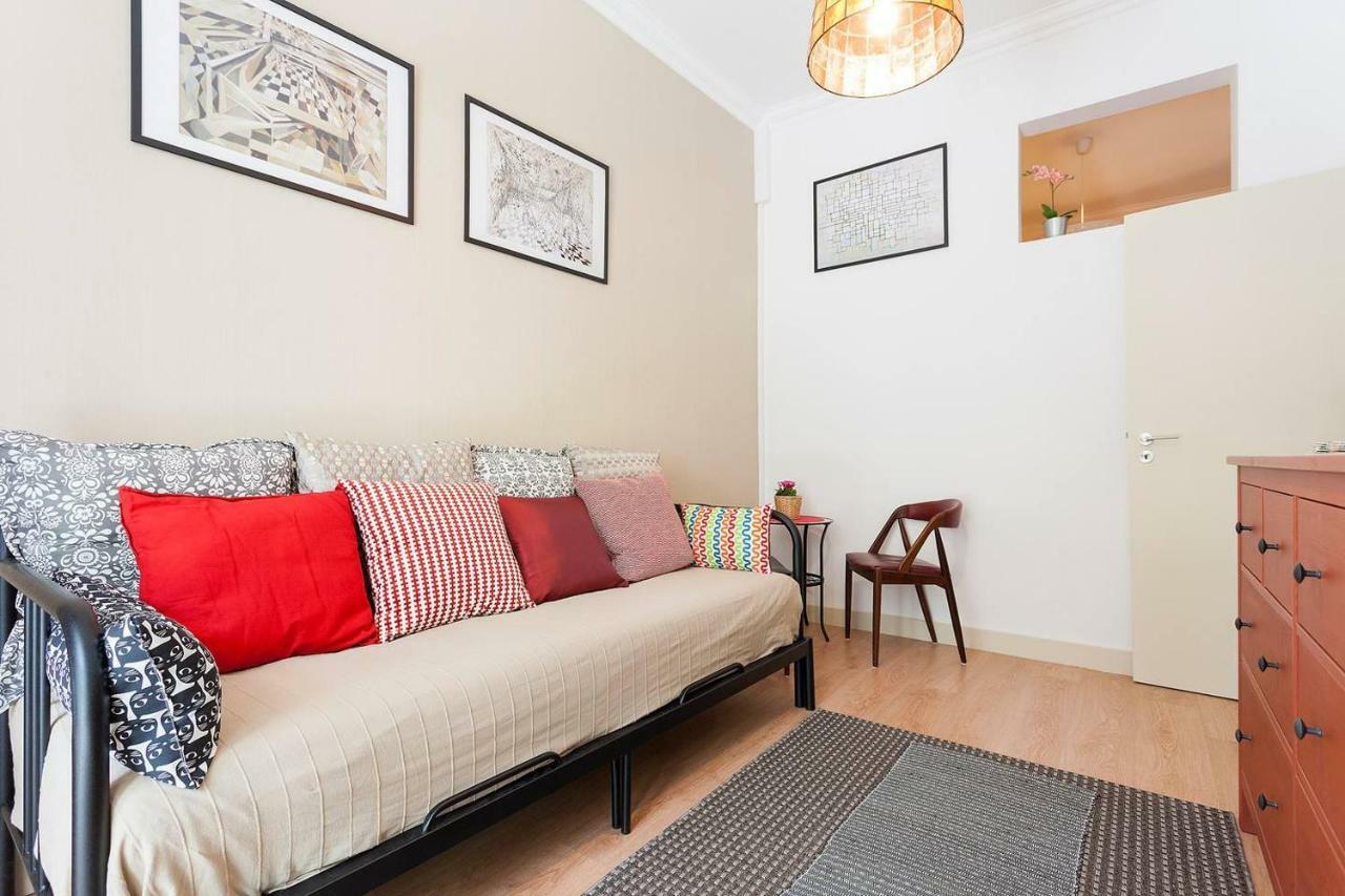Sunny Orange Garden Apartment In Central Lissabon Exterior foto